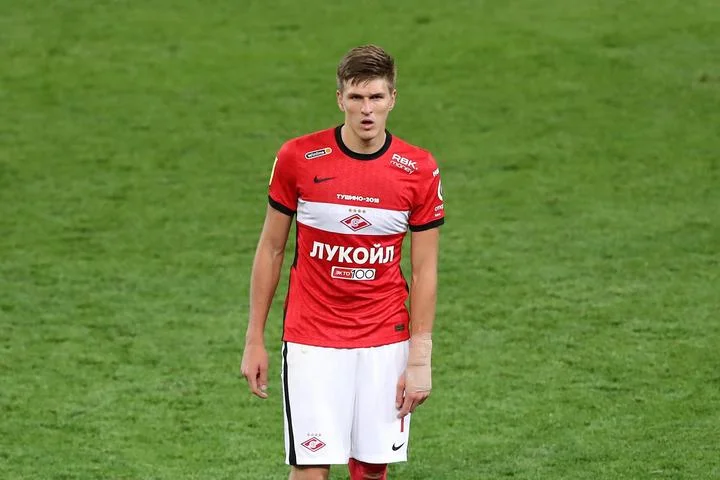 Форвард «Спартака» Александр Соболев: «Сейчас рано делать выводы. Стоит один матч провести неудачно, как все тут же перевернут в другую сторону» Форвард «Спартака» Александр Соболев: «Сейчас рано делать выводы. Стоит один матч провести неудачно, как все тут же перевернут в другую сторону»