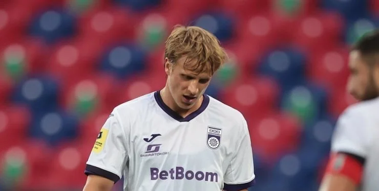 Трагедия сезона РПЛ, которую предпочитают не замечать. В шаге от крушения 8 середняков из 8 Трагедия сезона РПЛ, которую предпочитают не замечать. В шаге от крушения 8 середняков из 8