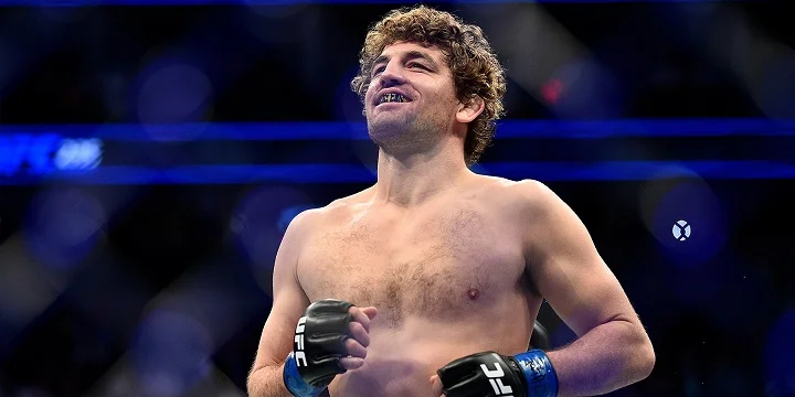 Аскрен о Джон Джонсе: «Я завершил карьеру, но дерусь чаще, чем он» Аскрен о Джон Джонсе: «Я завершил карьеру, но дерусь чаще, чем он»