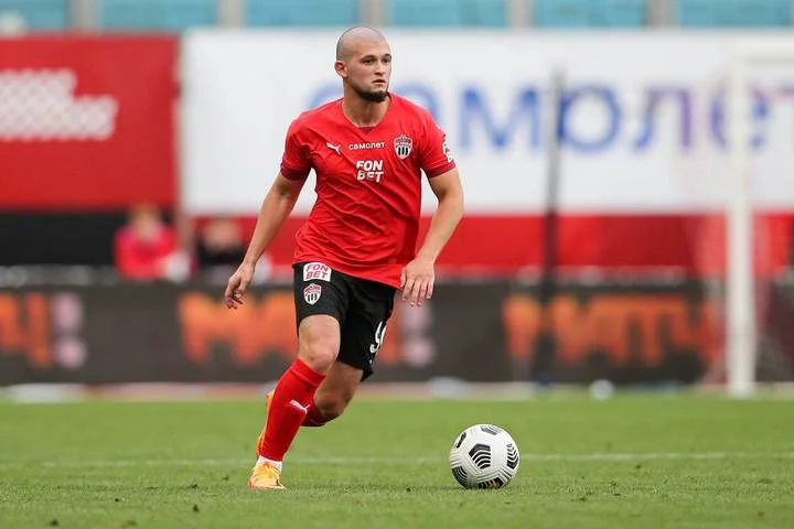 Хавбек «Химок» Аяз Гулиев: «Играли хорошо, да и «Оренбург» здорово смотрелся. Получился достойный матч. Наконец-то выиграли» Хавбек «Химок» Аяз Гулиев: «Играли хорошо, да и «Оренбург» здорово смотрелся. Получился достойный матч. Наконец-то выиграли»