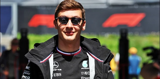 Расселл о Хэмилтоне: «В последних гонках мы увидели, насколько на самом деле он хорош»