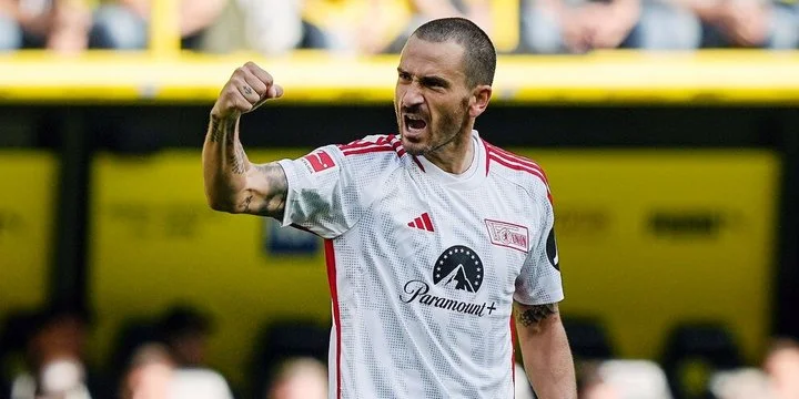 Леонардо Бонуччи продолжит карьеру в «Фенербахче» Леонардо Бонуччи продолжит карьеру в «Фенербахче»