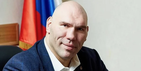 Валуев заявил, что спортсмены РФ могут не попасть на турниры из-за проблем с визами Валуев заявил, что спортсмены РФ могут не попасть на турниры из-за проблем с визами