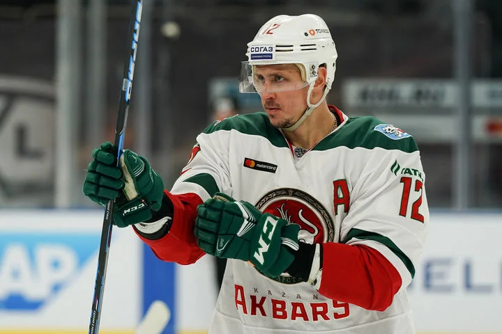 Михаил Глухов продлит контракт с «Ак Барсом»