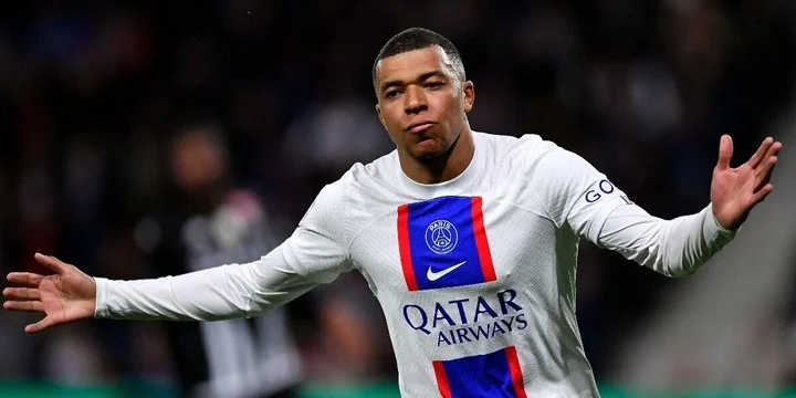 Микель Мерино: «Мбаппе играет решающую роль в любых действиях на последней трети поля» Микель Мерино: «Мбаппе играет решающую роль в любых действиях на последней трети поля»