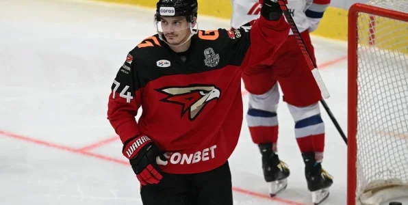 Прохоркин: при Буше «Авангард» играет в жесткий вертикальный хоккей как в НХЛ Прохоркин: при Буше «Авангард» играет в жесткий вертикальный хоккей как в НХЛ