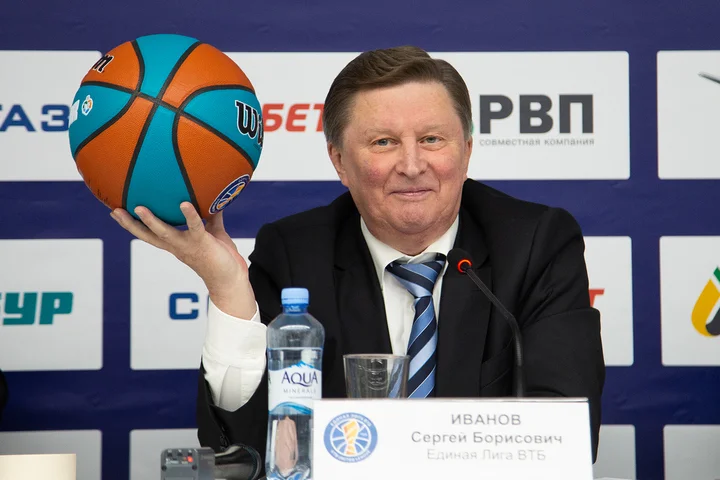 Сергей Иванов: «Не очень приятно, когда зрители ждут по две минуты, пока судьи рассуждают, от кого ушел мяч. Мы поменяем эту систему на новую»