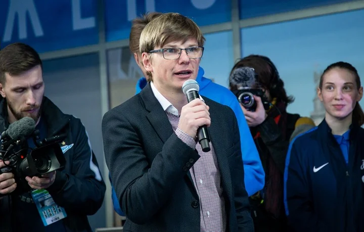 Андрей Аршавин: «Меня полностью устраивает тот срок, когда я завершил карьеру и стал «офисной крысой» Андрей Аршавин: «Меня полностью устраивает тот срок, когда я завершил карьеру и стал «офисной крысой»