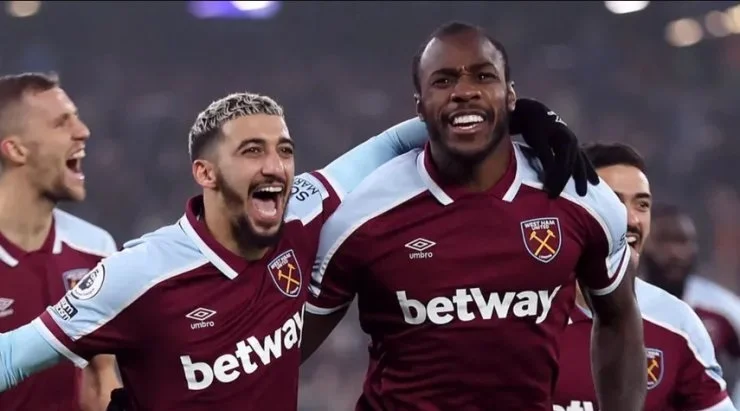 Аутсайдер АПЛ, андердог из Бельгии и неудачники из Испании. Мы совсем забыли, что они ещё в еврокубках Аутсайдер АПЛ, андердог из Бельгии и неудачники из Испании. Мы совсем забыли, что они ещё в еврокубках