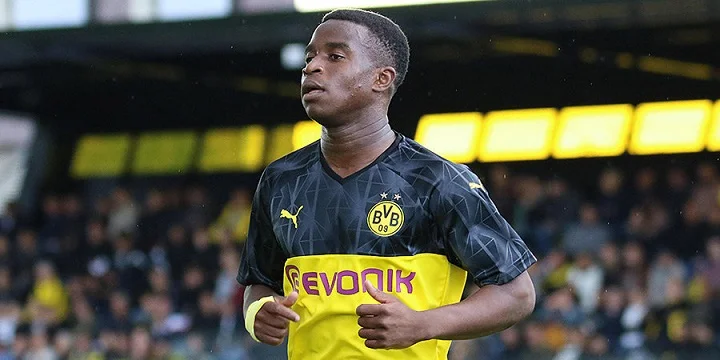 Мукоко прокомментировал подписание контракта с «Боруссией» Мукоко прокомментировал подписание контракта с «Боруссией»