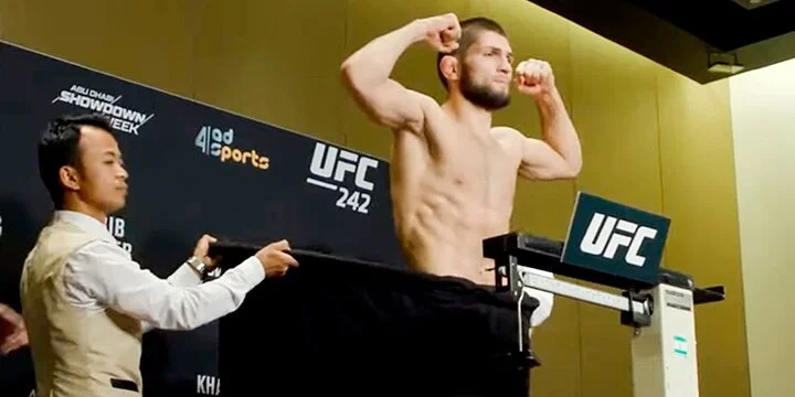 Василевский – о взвешивании Хабиба: Бои проходят не в октагоне, а в сауне. Это неправильно Василевский – о взвешивании Хабиба: Бои проходят не в октагоне, а в сауне. Это неправильно