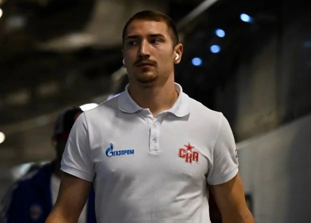 Игрок СКА Хайруллин: С нетерпением ждем Деанджело на льду Игрок СКА Хайруллин: С нетерпением ждем Деанджело на льду