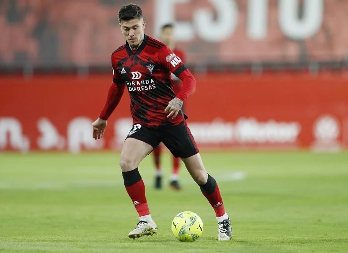 Трансфер Кристо Гонсалеса может обойтись «Локомотиву» в 3,5 млн евро Трансфер Кристо Гонсалеса может обойтись «Локомотиву» в 3,5 млн евро