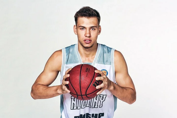 Защитник УНИКСа: «После поражения мы провели работу над ошибками и готовы дать бой. Едем только за победами»