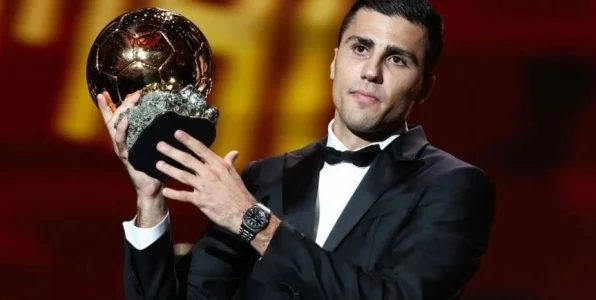 Мендоза: «Это год испанского футбола, сейчас нет никого сильнее нас» Мендоза: «Это год испанского футбола, сейчас нет никого сильнее нас»