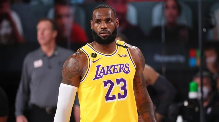 Леброн Джеймс: «Каждый вечер после матчей пью вино или текилу»