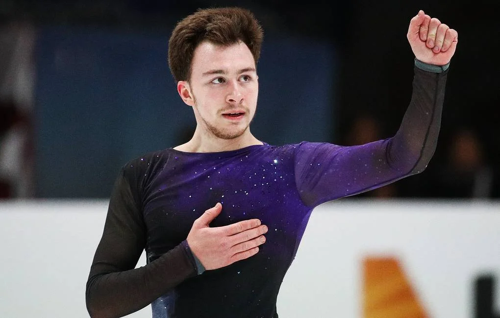 Фигурист Алиев лидирует после короткой программы в Финале Кубка России Фигурист Алиев лидирует после короткой программы в Финале Кубка России