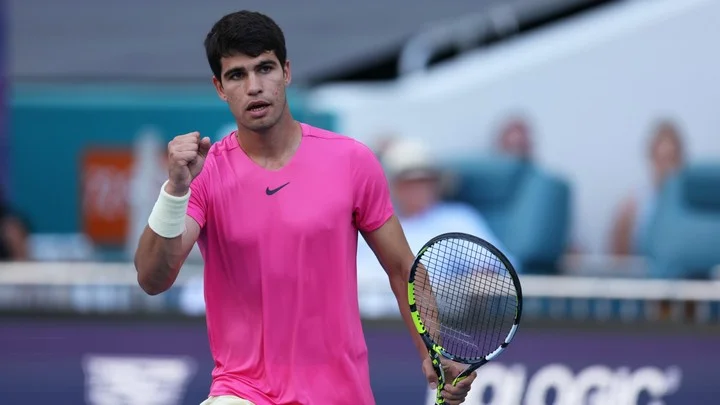 Карлос Алькарас: «Синнер в отличной форме, поэтому, чтобы пройти в финал, я должен играть на высоком уровне или даже лучше» Карлос Алькарас: «Синнер в отличной форме, поэтому, чтобы пройти в финал, я должен играть на высоком уровне или даже лучше»