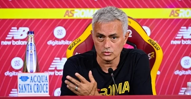 Моуринью после победы «Лацио»: «Спустя 22 года всё ещё можно выиграть, забив гол из офсайда» Моуринью после победы «Лацио»: «Спустя 22 года всё ещё можно выиграть, забив гол из офсайда»