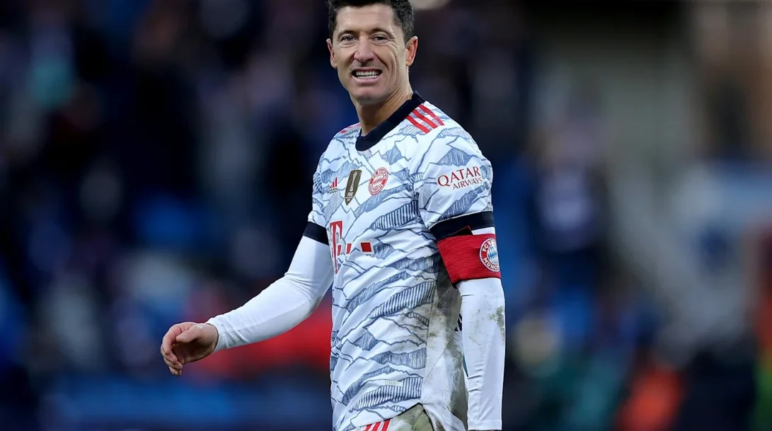 Дубль Левандовски не спас «Баварию» от сенсационного поражения в Бохуме Дубль Левандовски не спас «Баварию» от сенсационного поражения в Бохуме