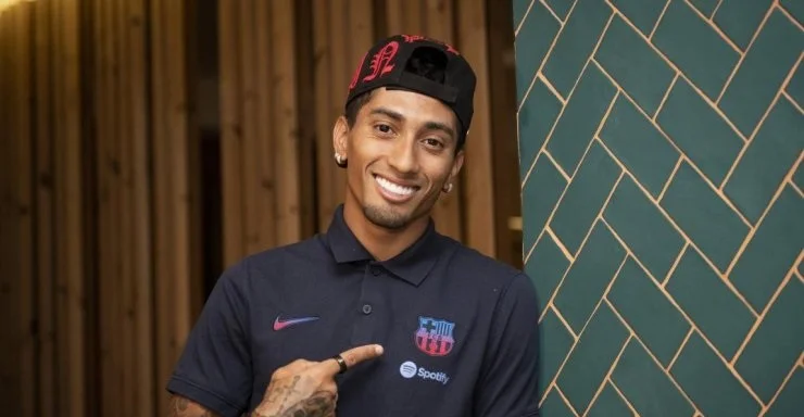 «Барселона» — команда великих бразильцев. Роналдиньо и Ривалдо влюбили мир в каталонский клуб