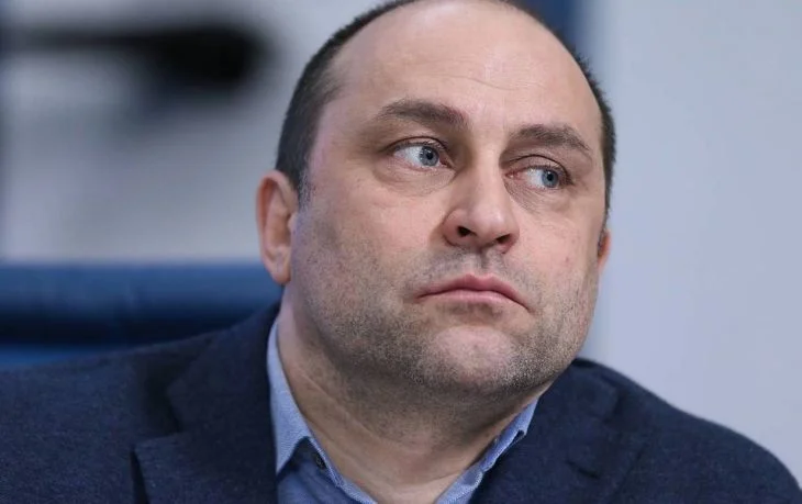 Свищев предложил РФС перейти в суд после решения ФИФА лишить Россию флага и гимна Свищев предложил РФС перейти в суд после решения ФИФА лишить Россию флага и гимна