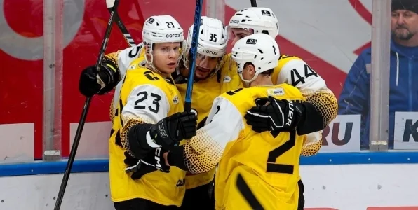 Плющев: «Ак Барс» развалился в игре с «Северсталью». Семь шайб - непозволительная роскошь Плющев: «Ак Барс» развалился в игре с «Северсталью». Семь шайб - непозволительная роскошь