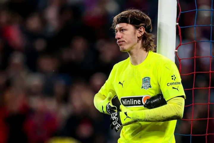 Юрий Газинский: «Сафонов легко переживает ошибки. Очень устойчив психологически. Может ошибиться, а потом вытащит очень сложный удар» Юрий Газинский: «Сафонов легко переживает ошибки. Очень устойчив психологически. Может ошибиться, а потом вытащит очень сложный удар»