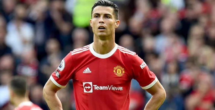 Роналду показал худший результат в голосовании за «Золотой мяч» с 2005 года Роналду показал худший результат в голосовании за «Золотой мяч» с 2005 года