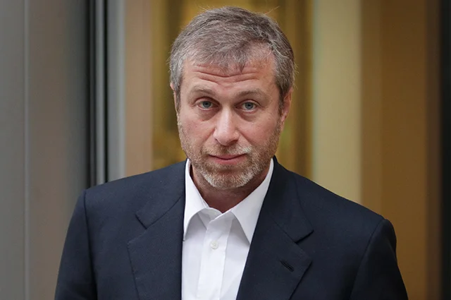 Британский чиновник считает, что Абрамович больше не должен владеть «Челси» и домом за 152 миллиона фунтов в Англии