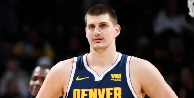 Никола Йокич остается на первом месте в рейтинге претендентов на награду MVP в НБА Никола Йокич остается на первом месте в рейтинге претендентов на награду MVP в НБА