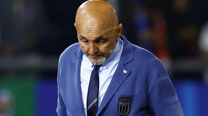 Лучано Спаллетти: «В матче с Испанией мы тратили слишком много энергии, гоняясь за мячом» Лучано Спаллетти: «В матче с Испанией мы тратили слишком много энергии, гоняясь за мячом»