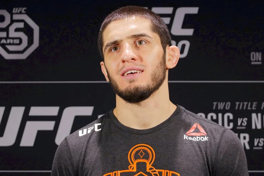 Ислам Махачев пообещал уничтожить Конора Макгрегора Ислам Махачев пообещал уничтожить Конора Макгрегора