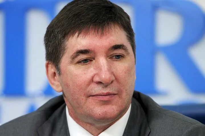 Александр Кожевников: «Играть по 70 матчей за чемпионат – тут нужно мастерство. В противном случае болельщики могут не понять – и заснуть» Александр Кожевников: «Играть по 70 матчей за чемпионат – тут нужно мастерство. В противном случае болельщики могут не понять – и заснуть»