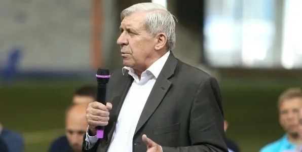 Пономарев: УЕФА и ФИФА плевать хотели на российский футбол Пономарев: УЕФА и ФИФА плевать хотели на российский футбол