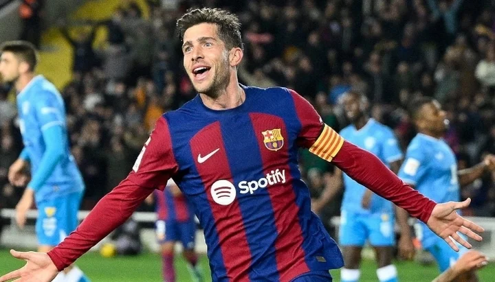 Хави: «Очень хочу, чтобы Серхи Роберто подписал новый контракт и остался в «Барселоне» Хави: «Очень хочу, чтобы Серхи Роберто подписал новый контракт и остался в «Барселоне»