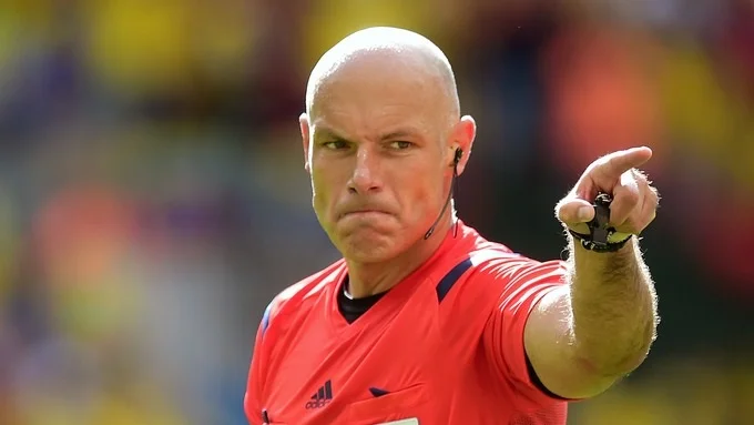 Говард Уэбб возглавит судейский корпус АПЛ Говард Уэбб возглавит судейский корпус АПЛ