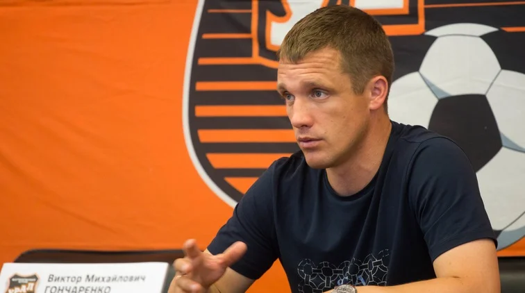 Гончаренко после 2:0 с «Оренбургом»: «Сложный соперник для всех, но удаление сыграло роль» Гончаренко после 2:0 с «Оренбургом»: «Сложный соперник для всех, но удаление сыграло роль»