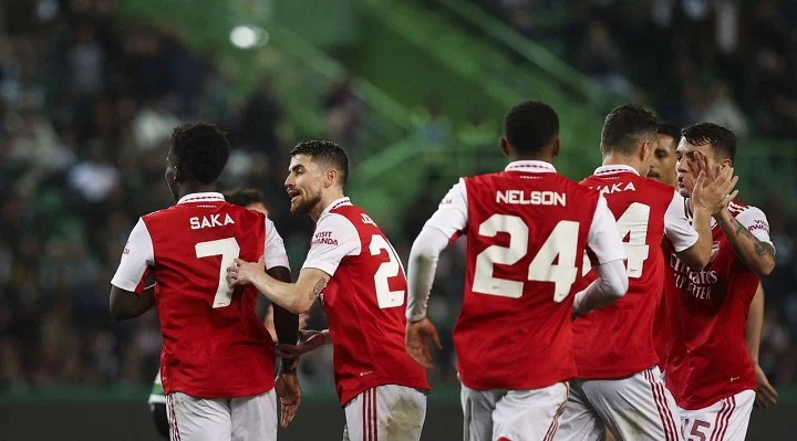 «Арсенал» лидирует в борьбе за Витора Роке «Арсенал» лидирует в борьбе за Витора Роке