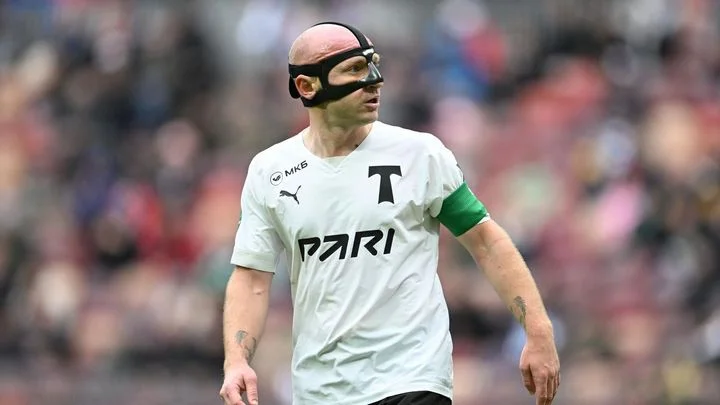 Артем Самсонов: «Нужно всеми силами постараться, чтобы «Торпедо» не вылетело»