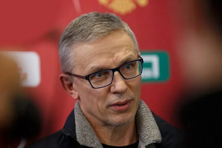 Игорь Ларионов: «Нельзя привлечь людей на трибуны, если играешь в скучный, вялый и пресный хоккей» Игорь Ларионов: «Нельзя привлечь людей на трибуны, если играешь в скучный, вялый и пресный хоккей»