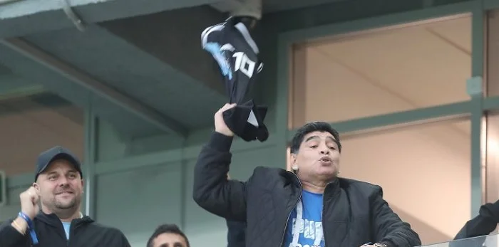 Футбольные наркоманы. Диего Марадона и его друзья по несчастью Футбольные наркоманы. Диего Марадона и его друзья по несчастью