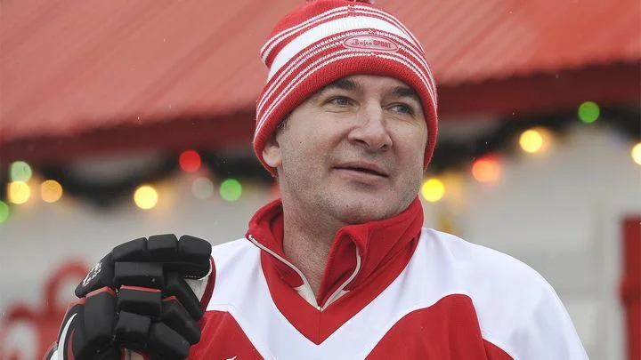 Александр Кожевников: «Для меня «Ак Барс» – однозначный фаворит предстоящего сезона. Остальные клубы будут только пытаться навязать конкуренцию» Александр Кожевников: «Для меня «Ак Барс» – однозначный фаворит предстоящего сезона. Остальные клубы будут только пытаться навязать конкуренцию»