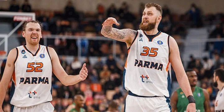 «Парму» покинули шесть легионеров