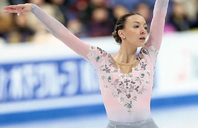 Немецкая фигуристка Шотт заявила, что игнорирует скандал с Валиевой