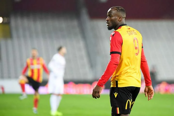 «Спартак» хочет подписать форварда «Ланса» Игнатиуса Ганаго «Спартак» хочет подписать форварда «Ланса» Игнатиуса Ганаго