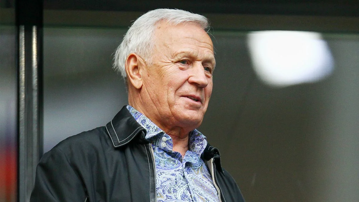 Колосков считает, что санкции ФИФА в адрес сборной России приняты под давлением ЕС Колосков считает, что санкции ФИФА в адрес сборной России приняты под давлением ЕС