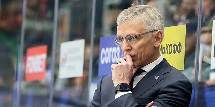 Александр Пашков: «Этот чемпионат показывает, что тренерского опыта Ларионову пока не хватает» Александр Пашков: «Этот чемпионат показывает, что тренерского опыта Ларионову пока не хватает»