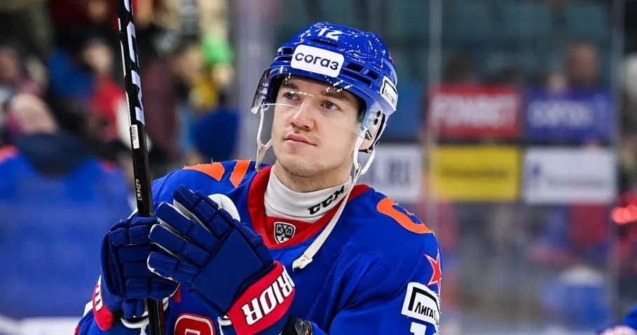 Защитник СКА Камалов сообщил, что использует защиту для шеи из-за случая со смертью американского хоккеиста