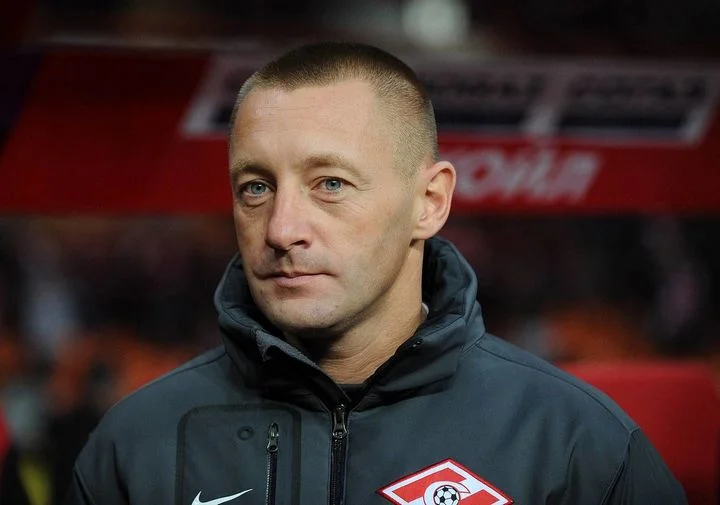 Андрей Тихонов: «Абаскаль пришел, работает. Пока никакого впечатления. Посмотрим, в какой футбол он хочет играть, что он видит»